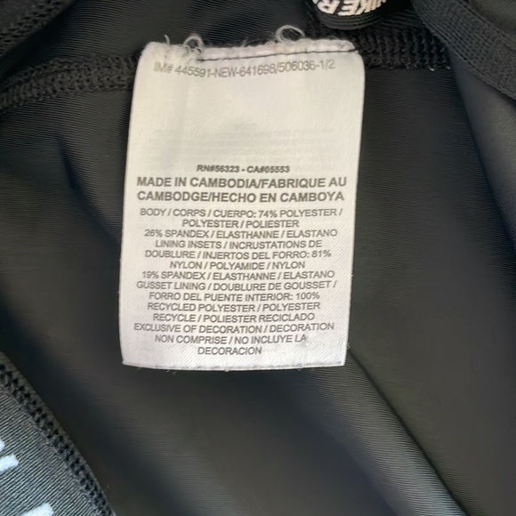 Nike Black Cropped Leggings Small - Picture 9 of 9